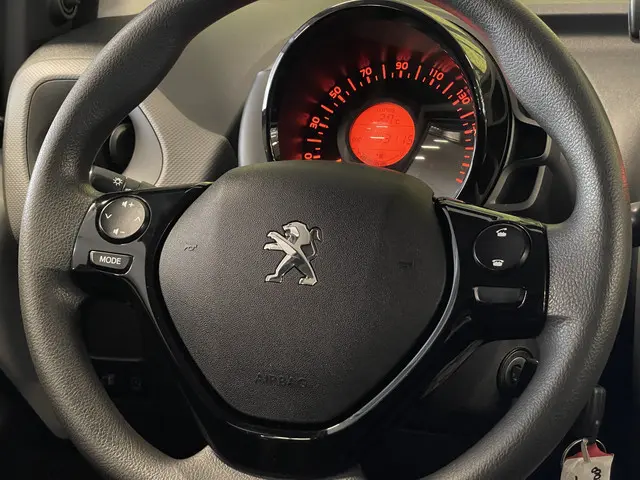 Peugeot 108 1.0 e-VTi Active 2020 Benzine 10