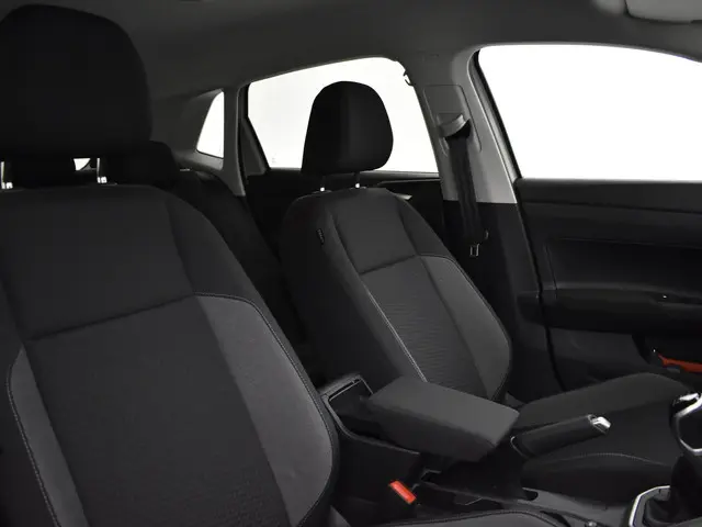 Volkswagen Polo 1.0 TSI Life Edition 2024 Benzine 8