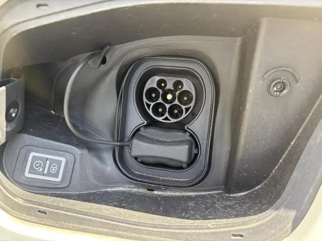 Jeep Avenger Summit 54 kWh 2024 Elektrisch 33