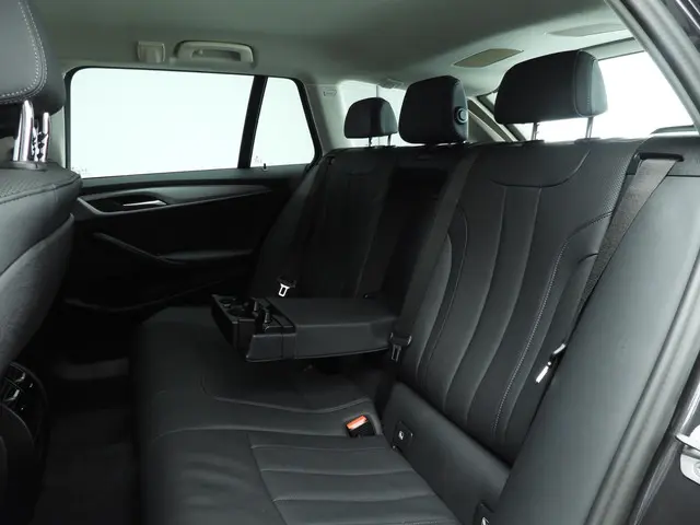 BMW 5 Serie Touring 530e 2023 Hybride Benzine 9