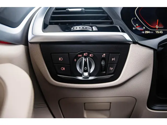 BMW X3 xDrive20i High Executive Edition 2020 Benzine 52