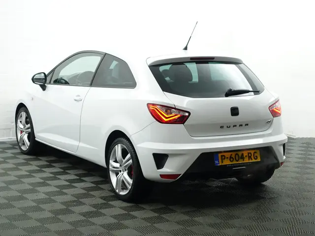 SEAT Ibiza SC 1.4 TSI Cupra 180PK Aut- 2013 Benzine 5