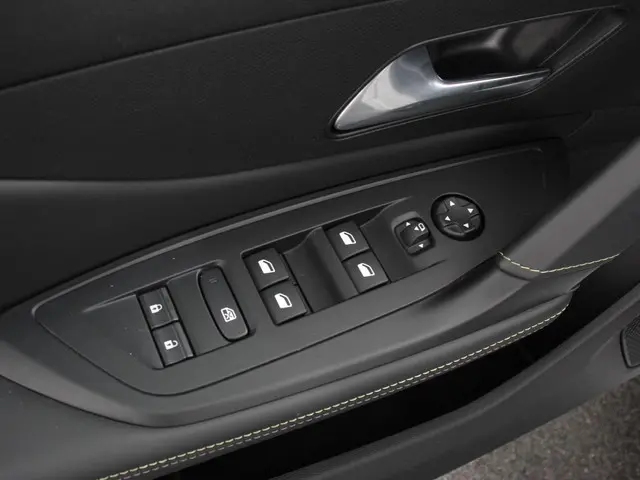 Peugeot 308 1.2 PureTech GT 2024 Benzine 12