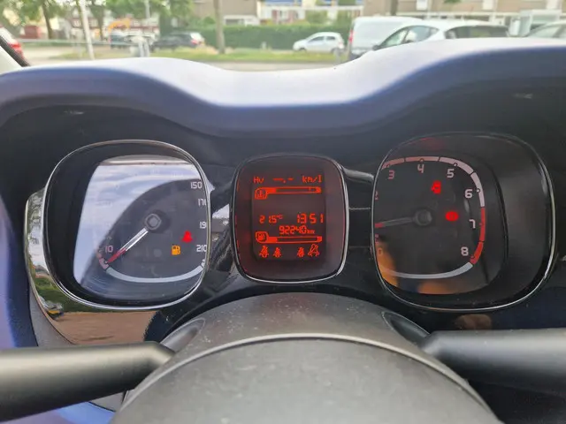 Fiat Panda 0.9 TwinAir Lounge | Trekhaak 2012 Benzine 10
