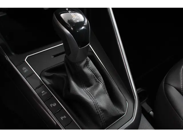 Volkswagen Taigo 1.5 TSI 150pk DSG Style 2022 Benzine 17