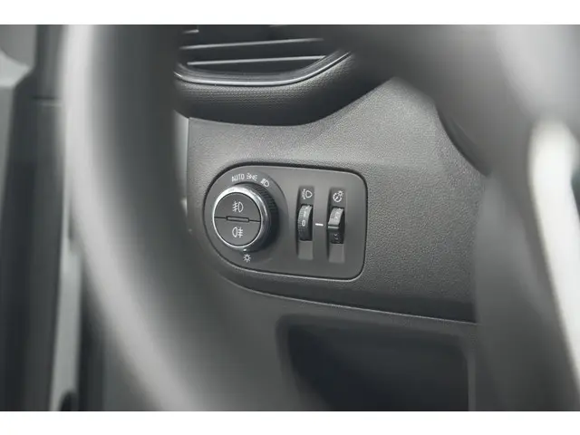 Opel Crossland Turbo 130 AT6 Elegance 2024 Benzine 35
