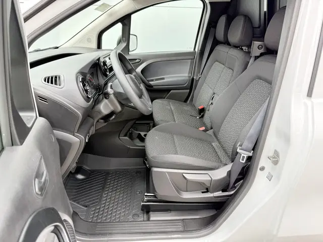 Mercedes-Benz eCitan 112 Pro 2024 Elektrisch 7