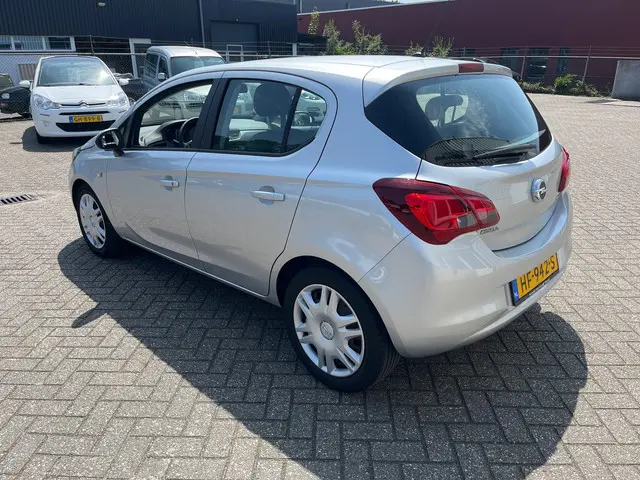 Opel Corsa 1.3 CDTI Business+ 2015 Diesel 4