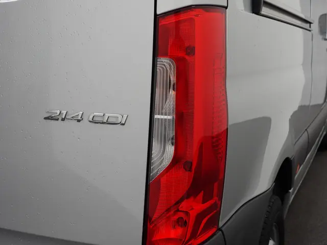 Mercedes-Benz Sprinter 140pk Automaat L2H1 2021 Diesel 12