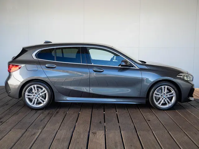 BMW 1 Serie 116i 2021 Benzine
