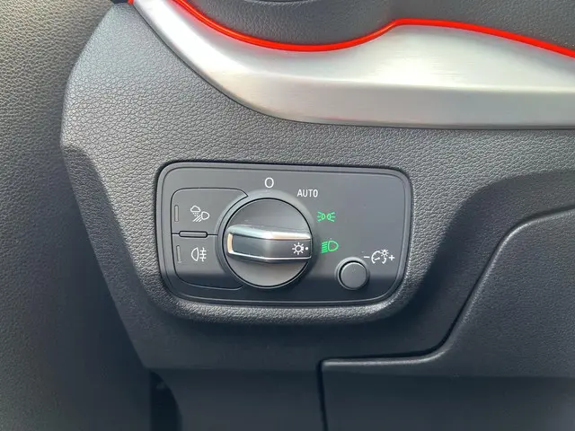 Audi Q2 35 TFSI CoD S-Line 2019 Benzine 25