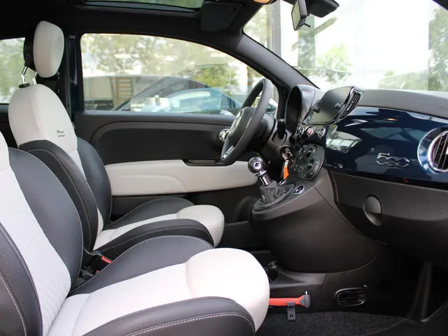 Fiat 500 1.0 Hybrid Dolcevita 2022 Benzine 8