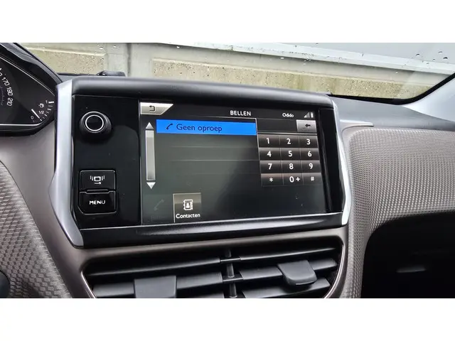 Peugeot 2008 1.2 VTi Allure Pack Premium Plus 2014 Benzine 28