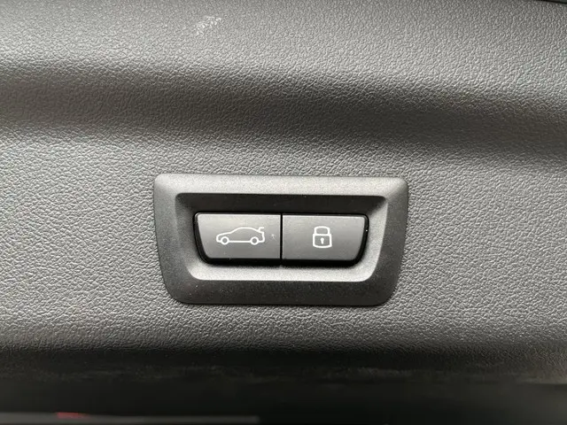 BMW X1 xDrive30e X-Line 2023 Hybride Benzine 35
