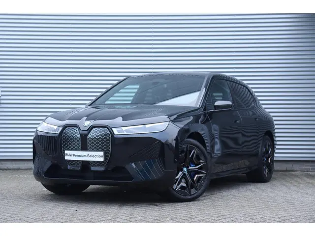 BMW iX xDrive40 2023 Elektrisch 39