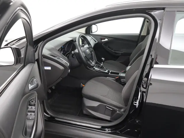 Ford Focus Wagon 1.0 125PK Titanium 2016 Benzine 10