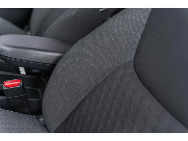Toyota Yaris 1.5 Hybrid Dynamic 2021 Hybride Benzine 21