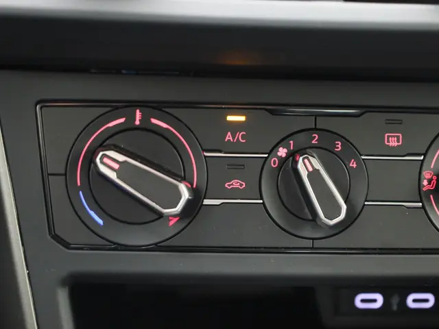 Volkswagen Polo 1.0TSI/95PK Comfortline DSG 2021 Benzine 8