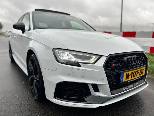 Audi RS3 A3 Sportback 2.5 TFSI quattro 2018 Benzine 67