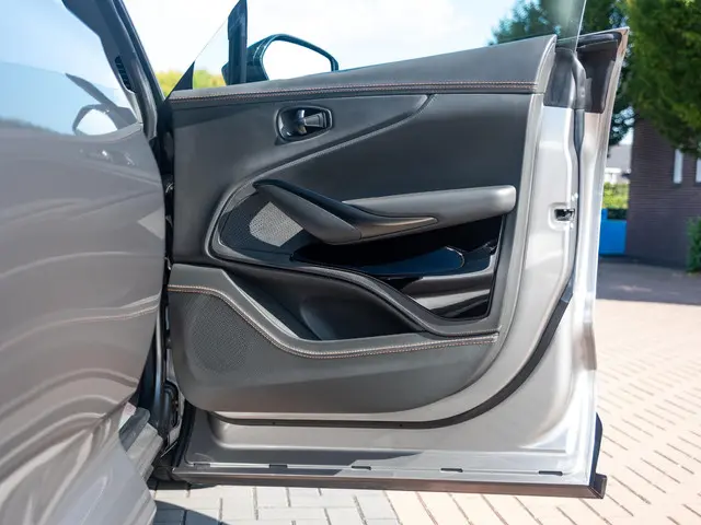 Aston Martin DBX 4.0 V8 707 2023 Benzine 37