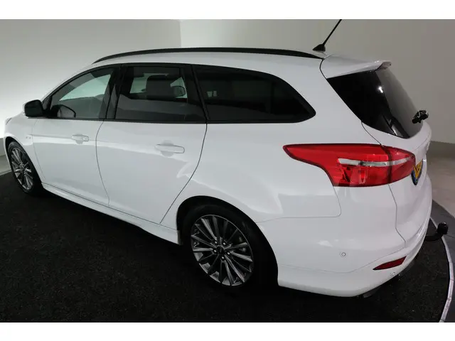 Ford Focus Wagon 1.5 ST-Line 2018 Benzine 21