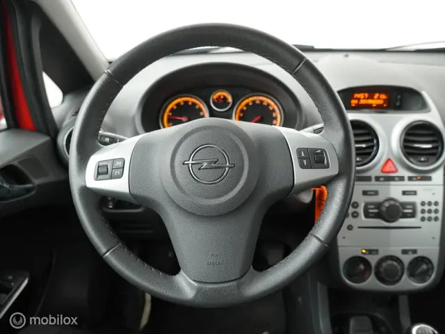 Opel Corsa 1.2-16V Berlin 2014 Benzine 12