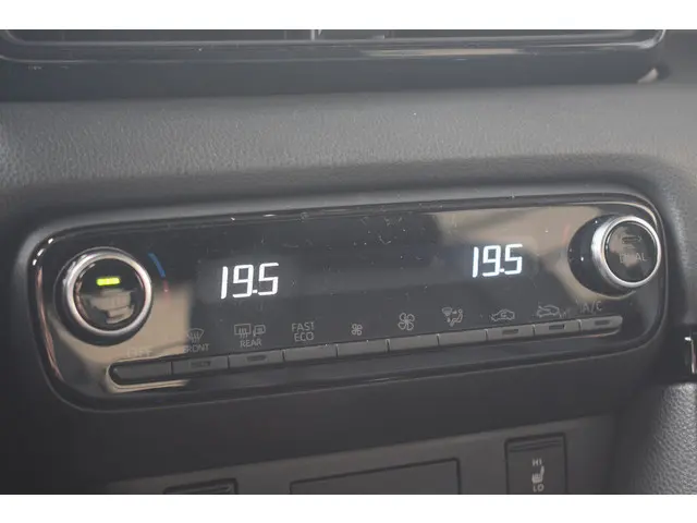 Mazda 2 Hybrid 1.5 Homura Plus 2025 Hybride Benzine 29