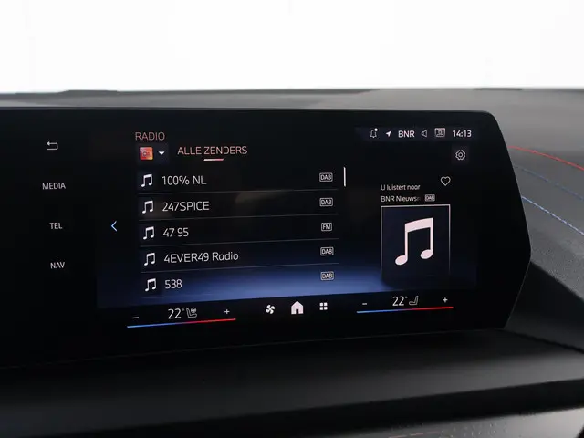 BMW 1 Serie 120 2025 Benzine 20