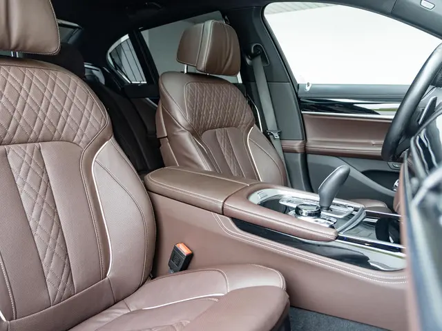 BMW 7 Serie Sedan 745e 2021 Hybride Benzine 10