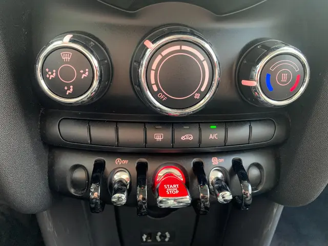 MINI Cooper Mini 1.5 / Navi / Cruise / Nap 2017 Benzine 13