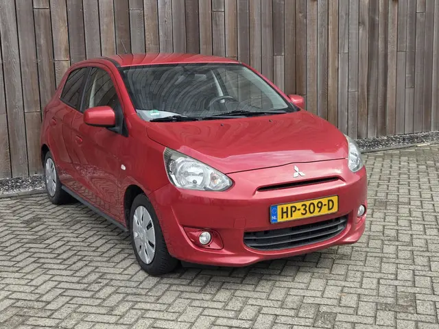 Mitsubishi Space Star 1.0 Bright 2015 Benzine 7