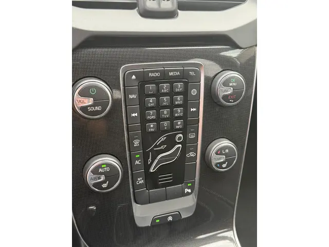 Volvo V40 2.0 T2 Momentum 2018 Benzine 23