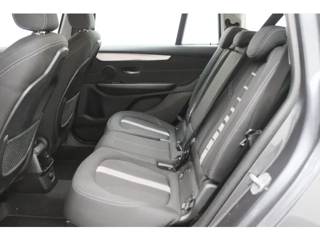 BMW 2 Serie Gran Tourer 218i Luxury 2015 Benzine 13