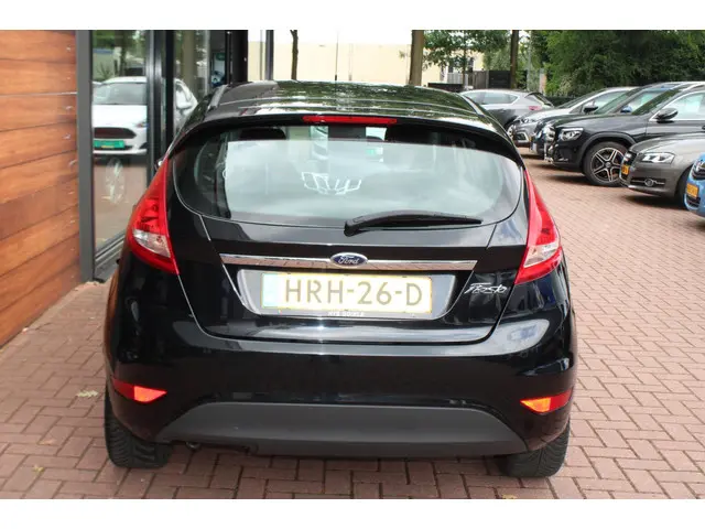 Ford Fiesta 1.25 Titanium 2012 Benzine 4