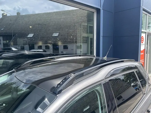 Peugeot 2008 1.2 Turbo 110 PK GT-line 2017 Benzine 29
