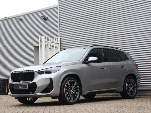 BMW X1 xDrive23i 2025 Benzine 40