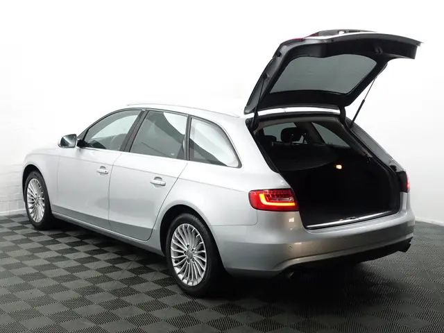 Audi A4 Avant 1.8 TFSI S-line Aut- 2013 Benzine 33