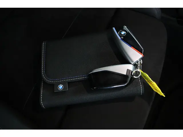 BMW iX2 xDrive30 67 kWh 2024 Elektrisch 8