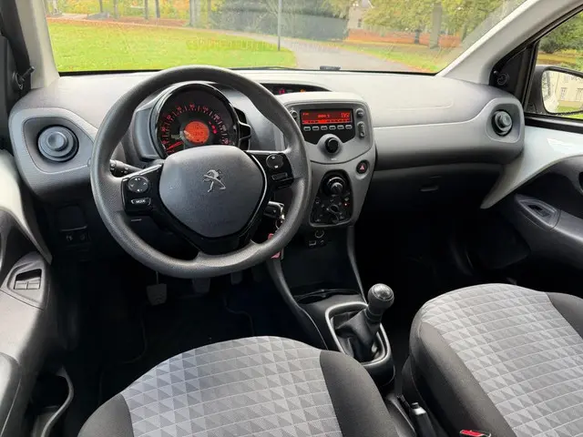 Peugeot 108 1.0 e-VTi Active 2021 Benzine 5