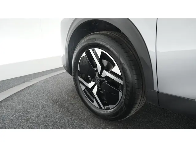 Peugeot 2008 PureTech 130 EAT8 GT 2024 Benzine 21