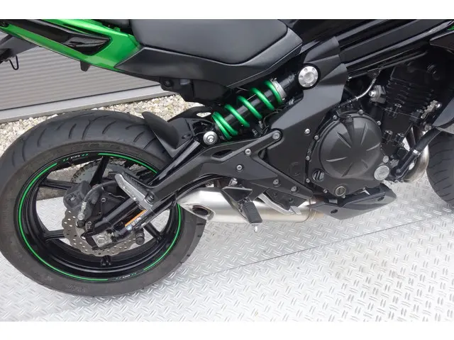 Kawasaki ER6-N ABS 2016 Benzine 10