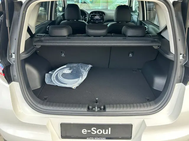 Kia e-Soul ExecutiveLine 64 kWh 2024 Elektrisch 18