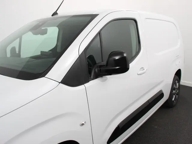 Opel Combo 1.5 BlueHDi 130 S&S L2 2024 Diesel 25