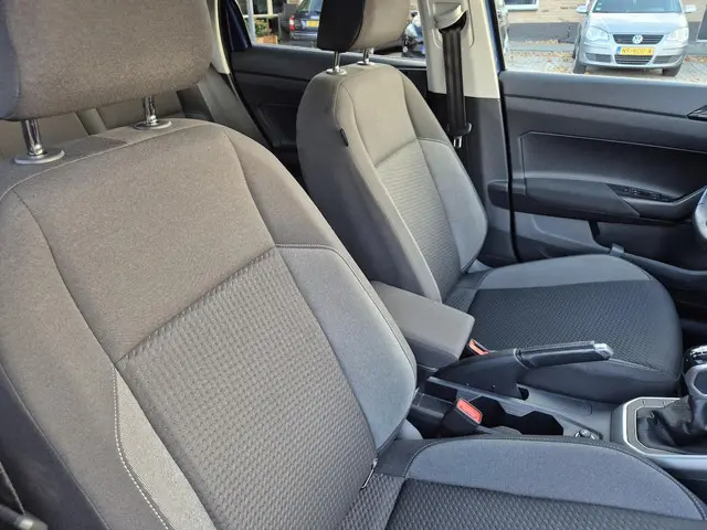 Volkswagen Taigo 1.0 TSI Life Business 2023 Benzine 15