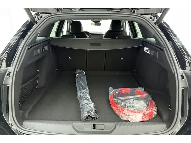 Peugeot e-308 SW GT 54 kWh 2025 Elektrisch 10