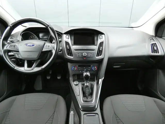 Ford Focus Wagon HELAAS VERKOCHT!!! 2017 Benzine 10