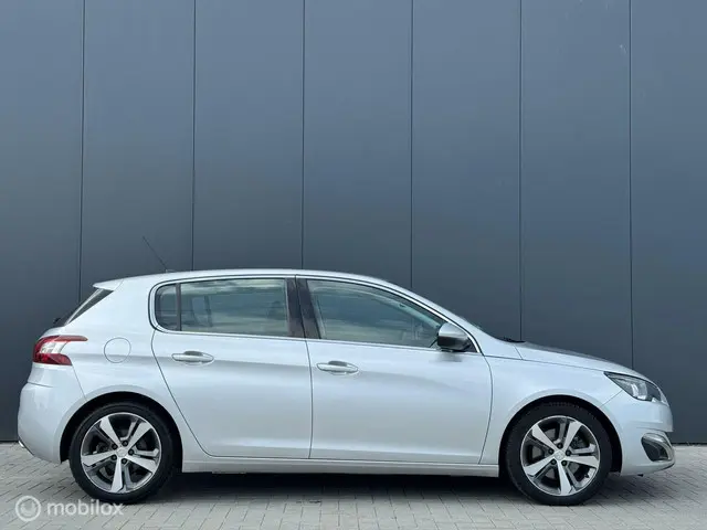 Peugeot 308 1.6 THP Allure VERKOCHT! 2014 Benzine 7