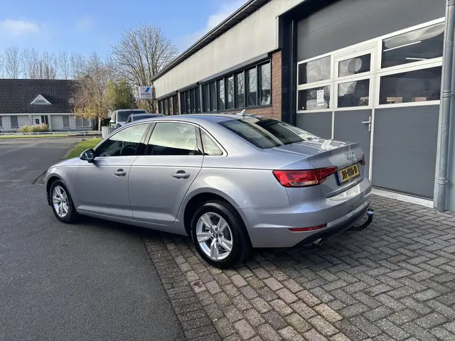 Audi A4 Limousine 1.4 TFSI Pro Line 2016 Benzine