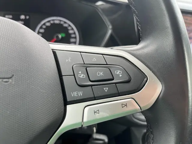 Volkswagen T-Cross 1.0 TSi DSG Life 2022 Benzine 20