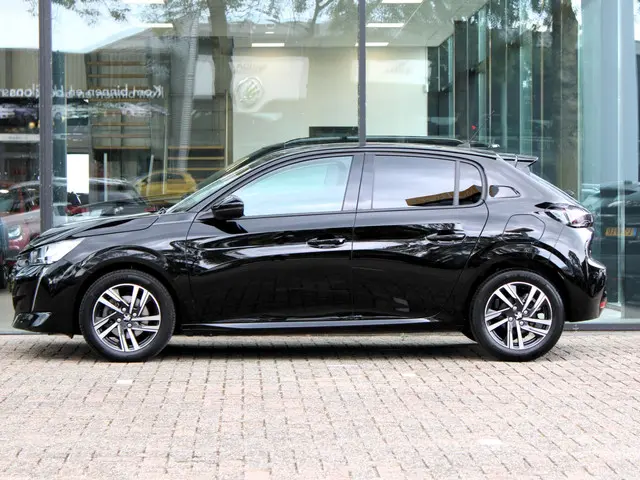 Peugeot 208 1.2 PureTech Allure 2020 Benzine 12